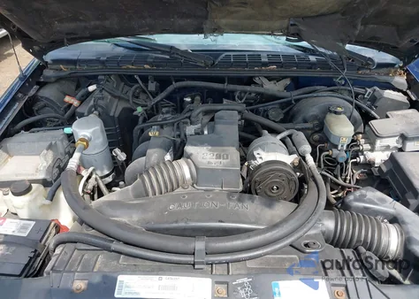 1999 Chevrolet S-10 Ls из США, поврежденный, VIN 1GCCS1941X8178188